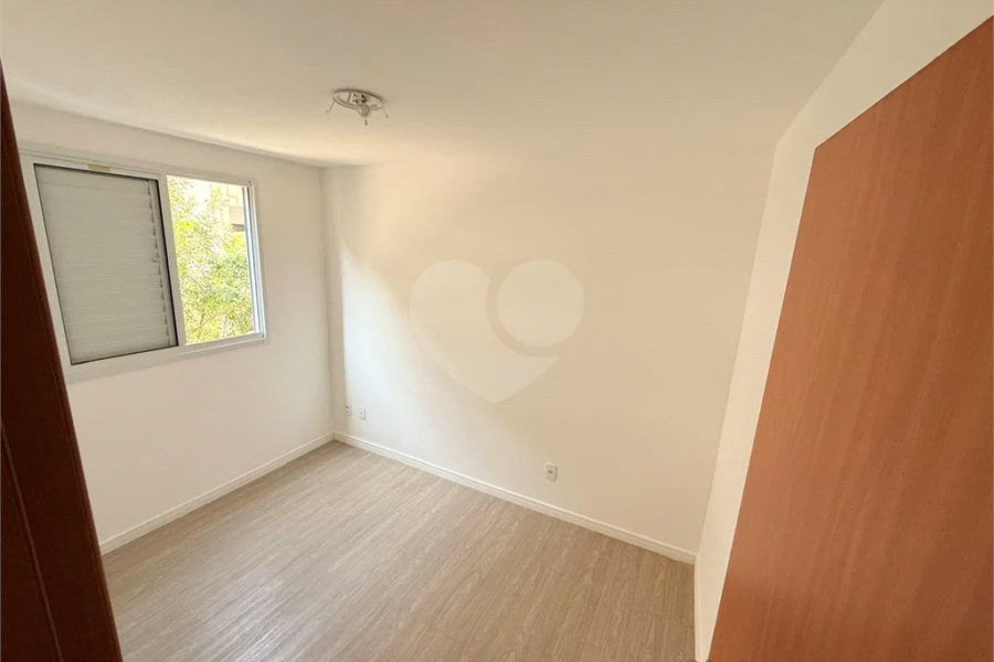 Apartamento à venda com 2 quartos em Jardim Íris, São Paulo, SP