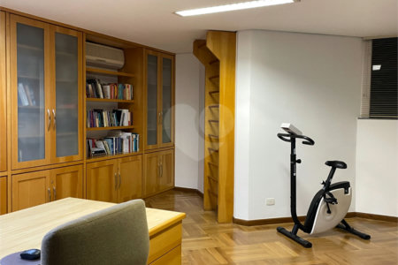 Apartamento à venda com 4 suítes em Vila Suzana, São Paulo, SP