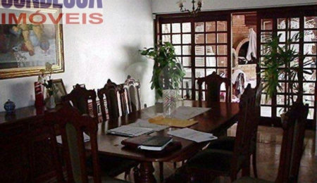 Sobrado à venda com 5 quartos, sendo 2 suítes,  em Horto Florestal, São Paulo, SP