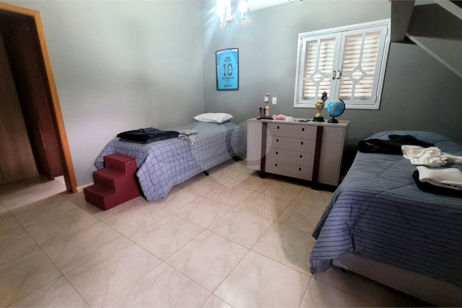 Casa à venda com 3 suítes no condomínio Suíça da Cantareira, Mairiporã - SP