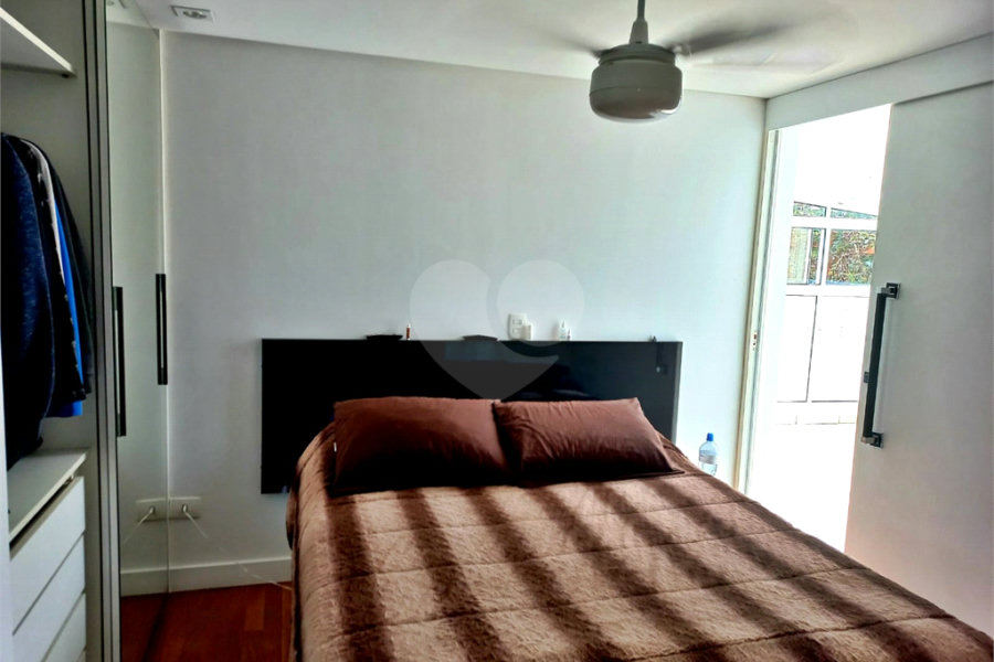Casa à venda com 3 suítes no condomínio Maison Montparnasse, São Paulo - SP