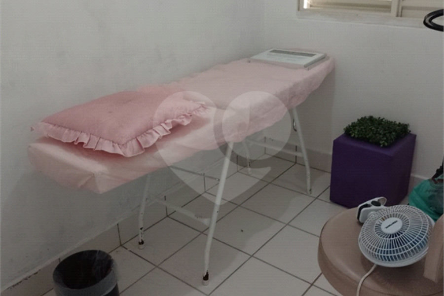 Casa à venda com 2 quartos em Vila Guedes, São Paulo, SP