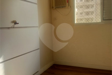 Apartamento à venda com 2 suítes em Guilhermina, Praia Grande, SP