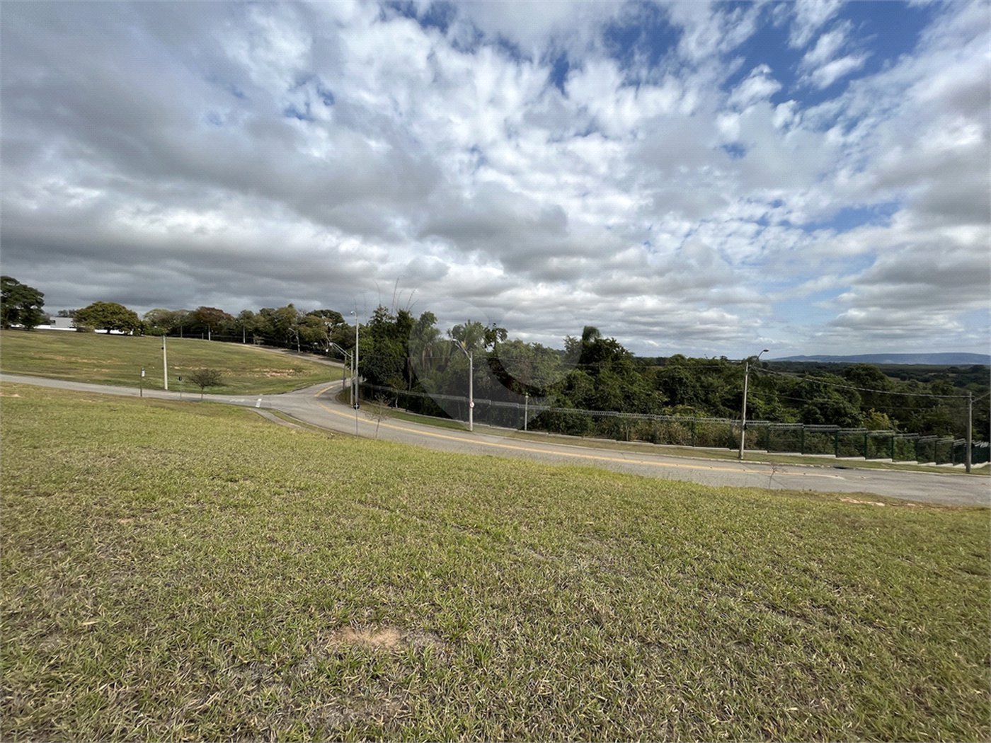Terreno à venda no condomínio Fazenda Jequitibá, Sorocaba - SP