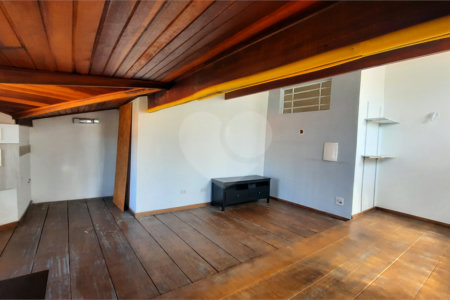 Casa de Vila à venda com 4 quartos, sendo 2 suítes, em Granja Julieta, São Paulo, SP
