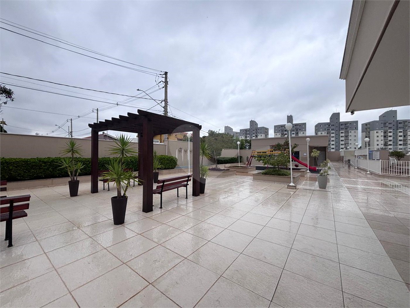 Apartamento à venda com 3 quartos, sendo 1 suíte,  em Parque Três Meninos, Sorocaba, SP