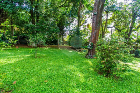 Casa para alugar com 4 suítes no condomínio Chácara Flora, São Paulo - SP