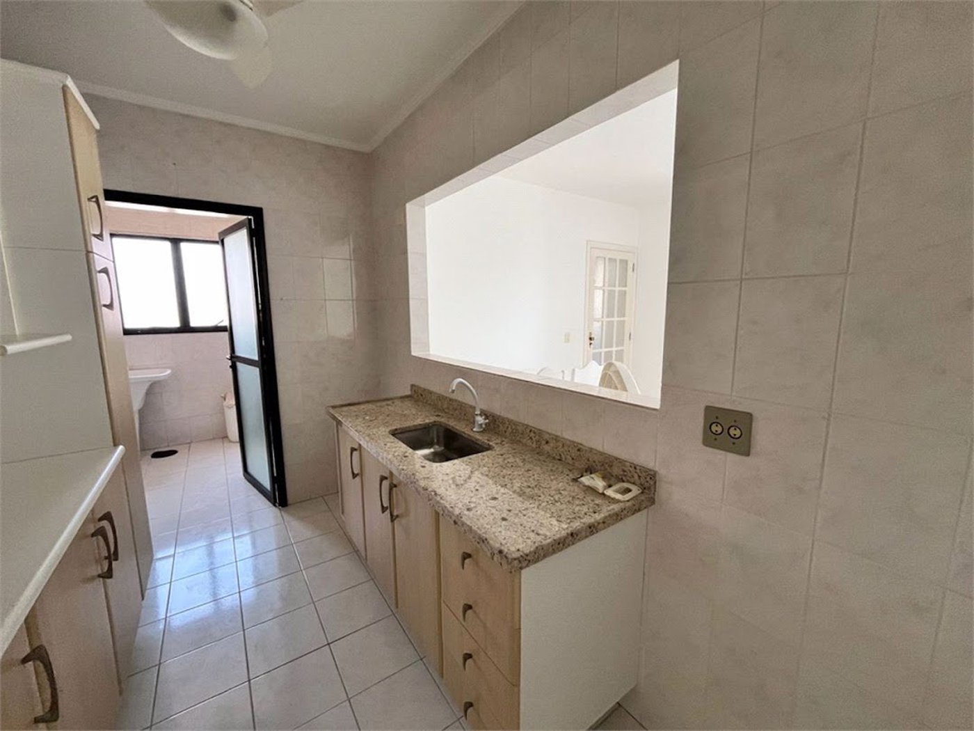 Apartamento Residencial à venda, Enseada, Guarujá - AP0868.