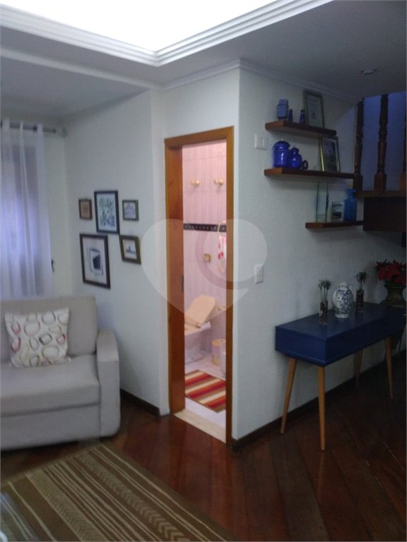 Casa à venda com 4 quartos, sendo 3 suítes, no condomínio Da Serra, São Paulo - SP