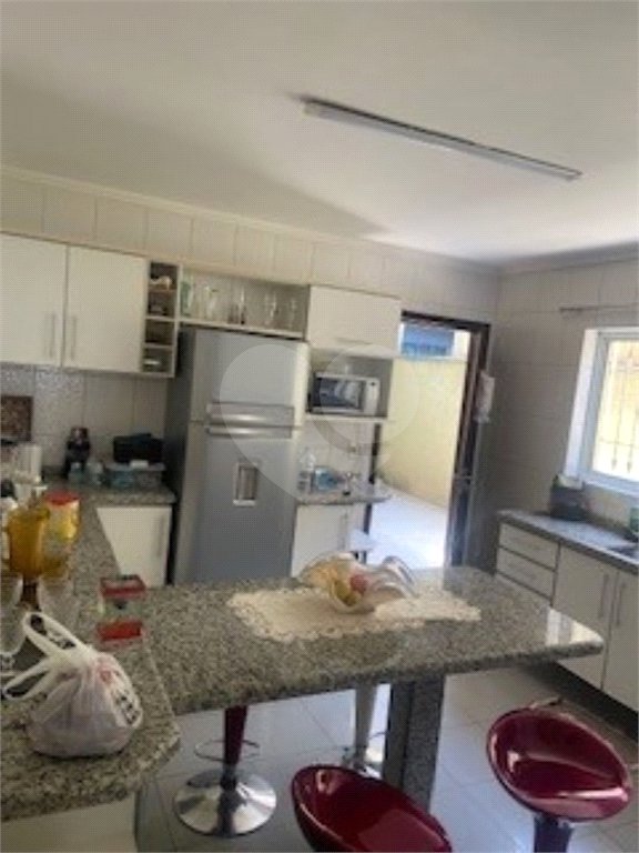 Sobrado à venda com 4 quartos, sendo 1 suíte, em Parque Edu Chaves, São Paulo, SP