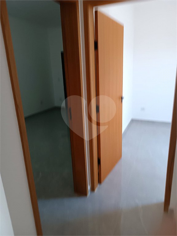 Casa à venda com 3 quartos, sendo 1 suíte, no condomínio Residencial Jardins da Catalunha, Atibaia - SP