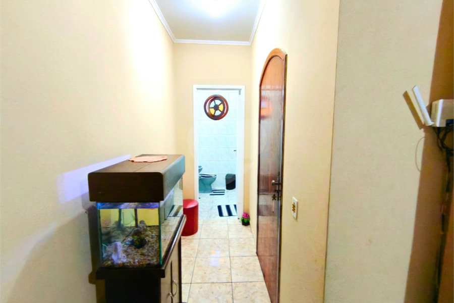 Casa à venda com 3 quartos, sendo 1 suíte, no condomínio Res Crisciúma, São Paulo - SP
