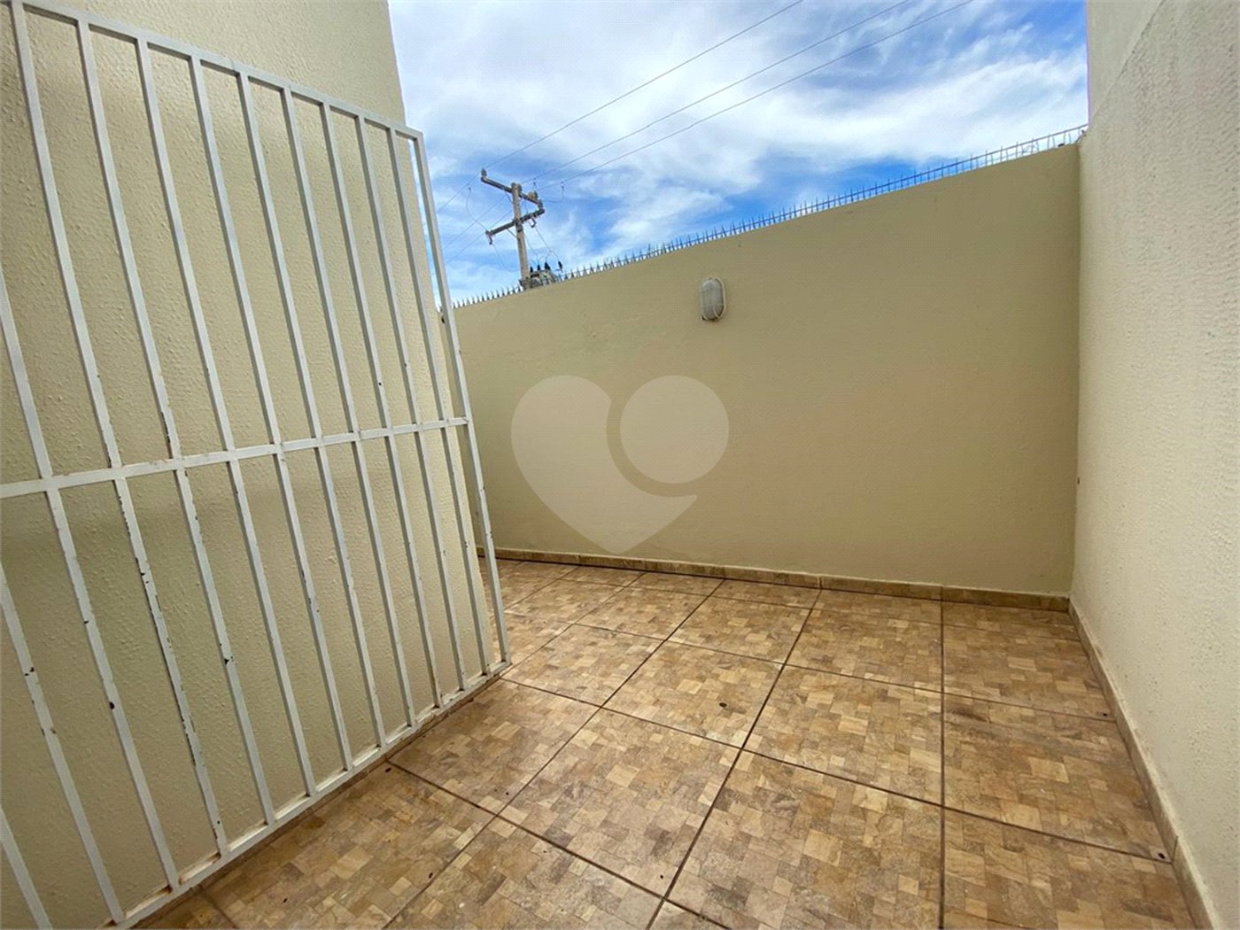 Apartamento à venda com 2 quartos, sendo 1 suíte,  em Parque Residencial das Nações Indígenas, Cuiabá, MT