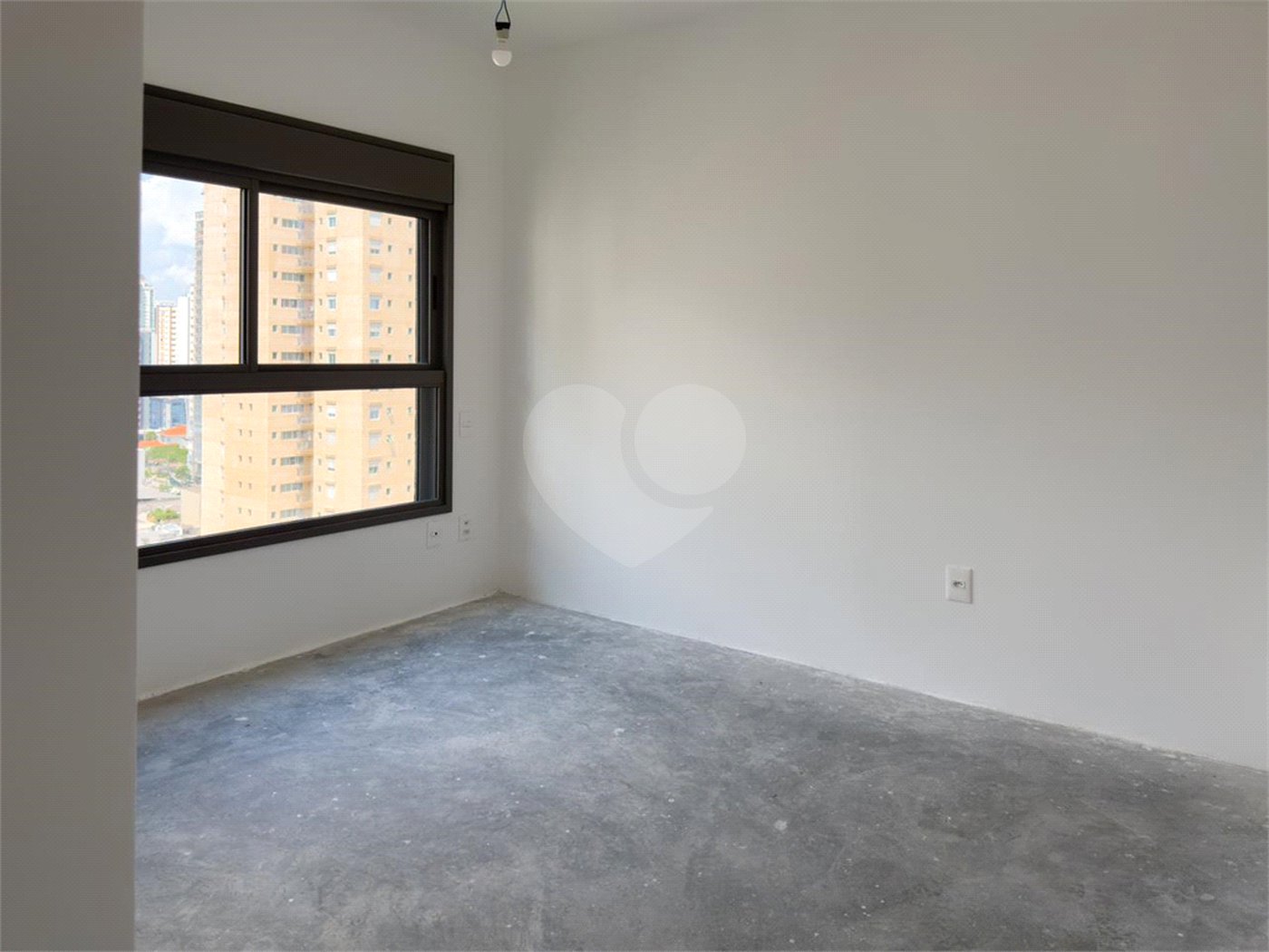 Apartamento à venda com 2 suítes em Santo Amaro, São Paulo, SP