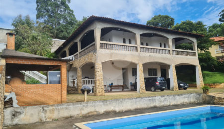 Chácara à venda com 4 quartos, sendo 2 suítes,  em Jaraguá, São Paulo, SP