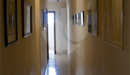 Casa Térrea à venda com 3 quartos, sendo 1 suíte,  em Vila Irmãos Arnoni, São Paulo, SP