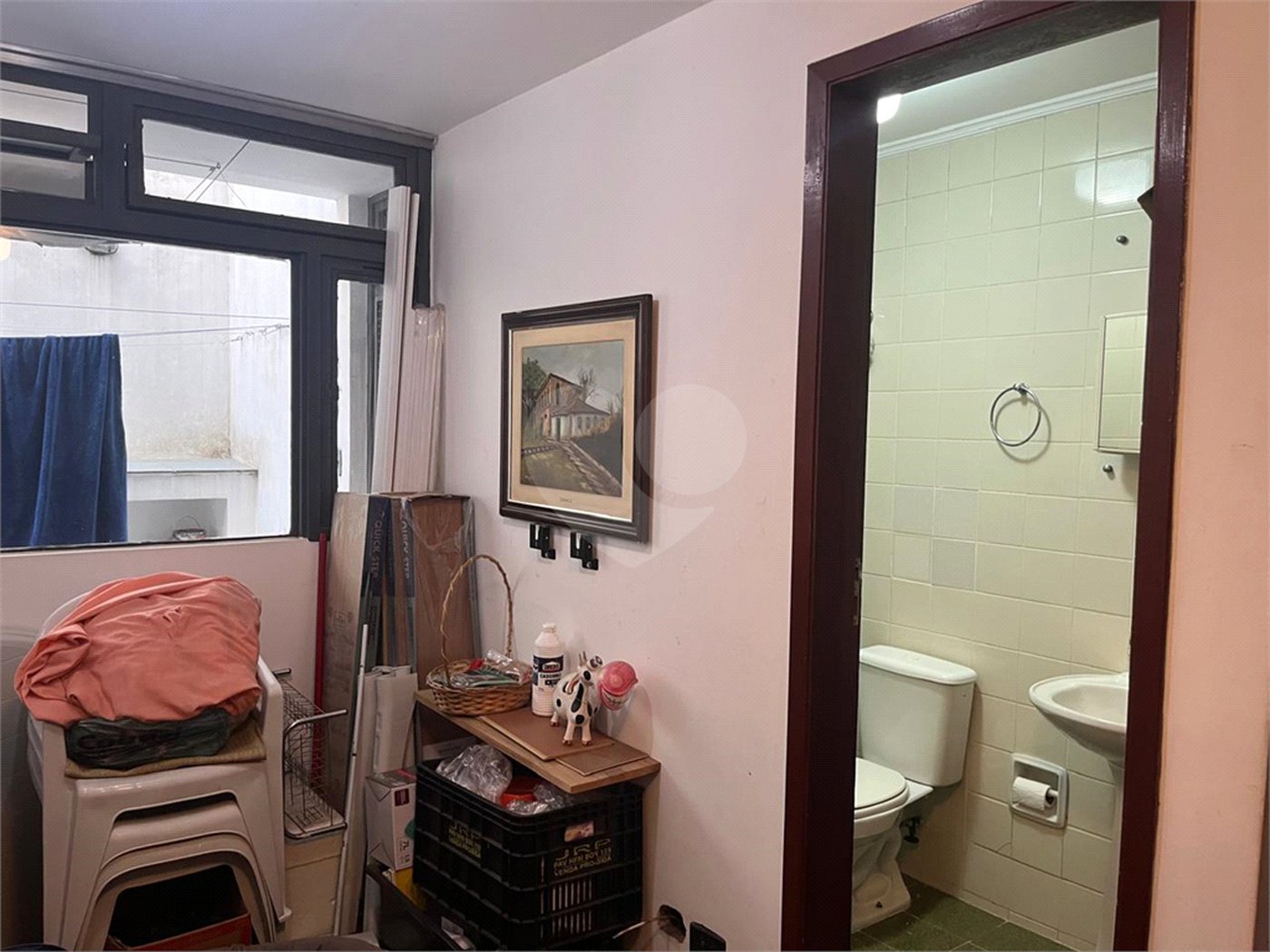 Casa à venda com 4 quartos, sendo 3 suítes, no condomínio Vitoria Regia, São Paulo - SP