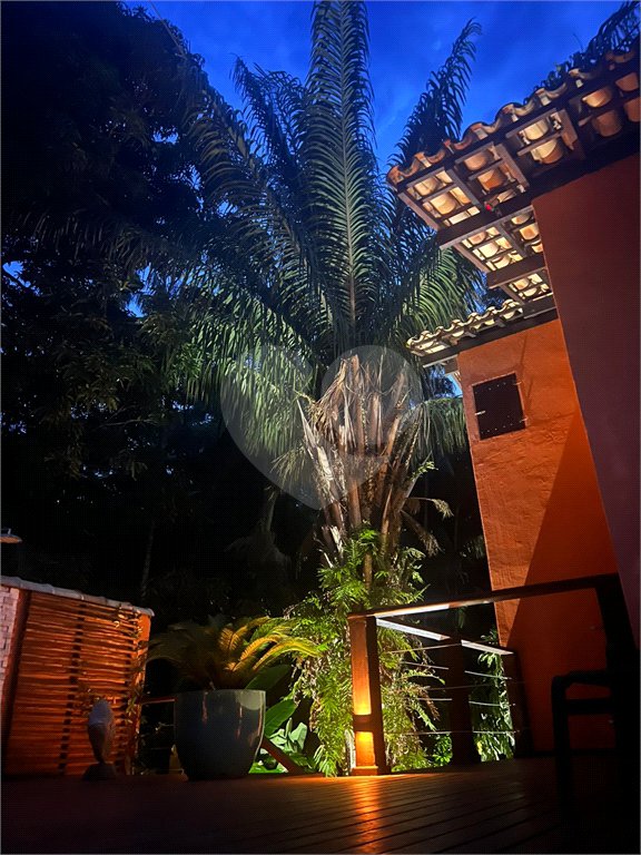 Casa à venda com 4 quartos, sendo 2 suítes,  em Barra Velha, Ilhabela, SP