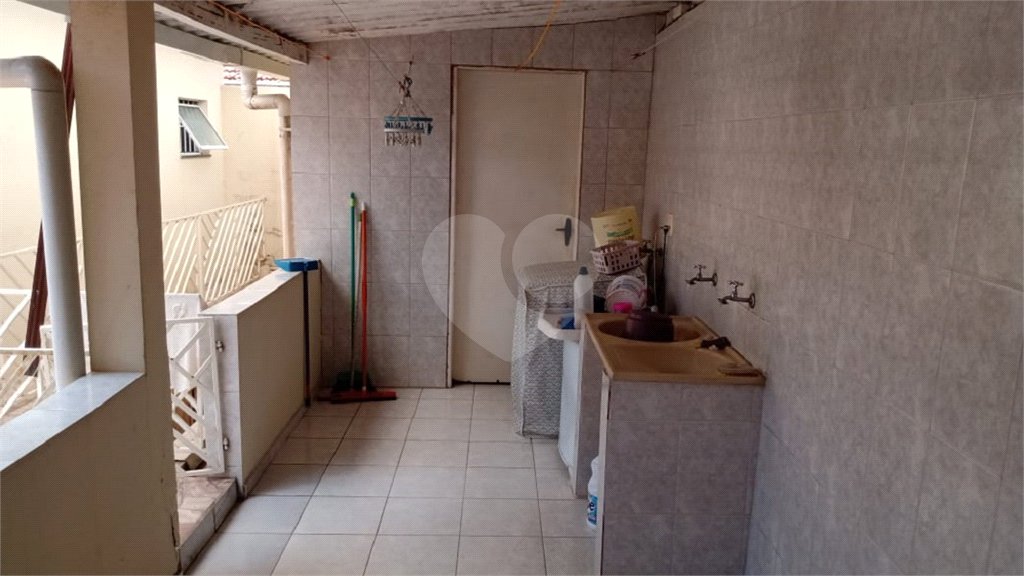 Casa à venda com 4 quartos, sendo 2 suítes,  em Jardim Terezópolis, Guarulhos, SP