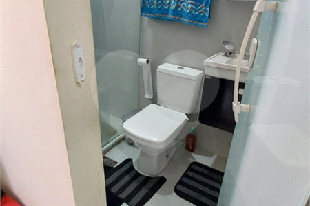Casa à venda com 4 quartos, sendo 2 suítes, no condomínio Vivendas do Mendanha, Rio de Janeiro - RJ