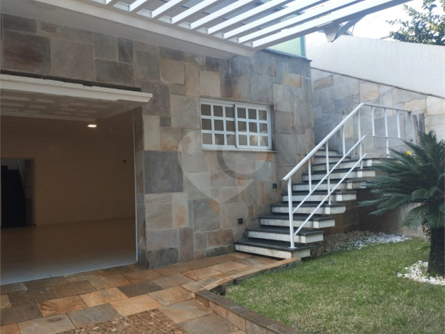 Casa Térrea à venda ou para alugar com 4 suítes em Jardim São Bento, São Paulo, SP