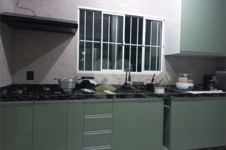 Sobrado à venda com 3 quartos, sendo 1 suíte,  em Villa Di Cesar, Mogi das Cruzes, SP
