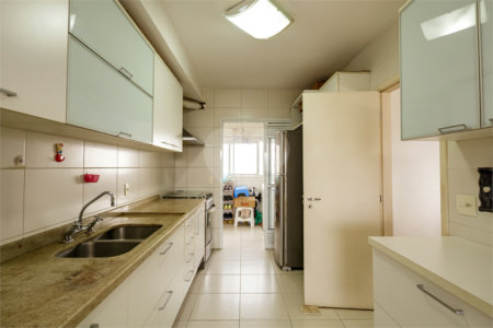 Apartamento à venda com 3 suítes em Alto da Boa Vista, São Paulo, SP