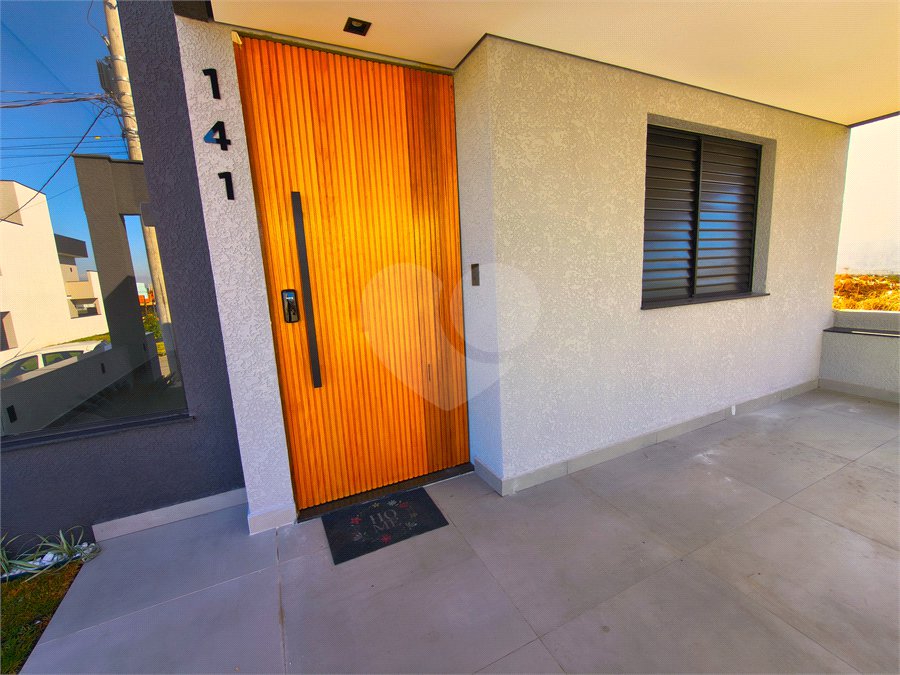 Casa à venda com 3 quartos, sendo 1 suíte, no condomínio Horto Florestal Villagio, Sorocaba - SP