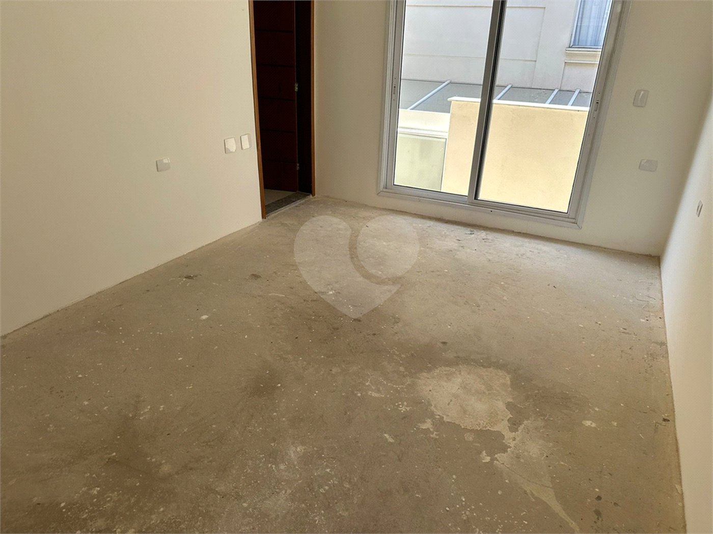 Casa à venda com 4 suítes no condomínio Villaggio Houda, São Paulo - SP