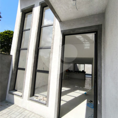 Casa à venda com 3 quartos, sendo 1 suíte, no condomínio Villagio Brasil, Atibaia - SP