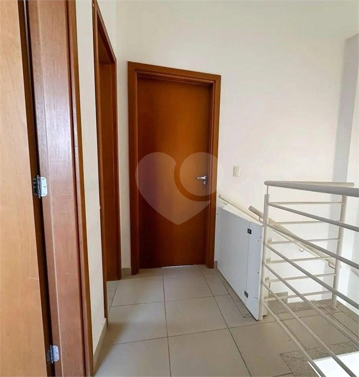 Casa à venda com 3 quartos, sendo 1 suíte,  no condomínio Vivere, Cuiabá - MT