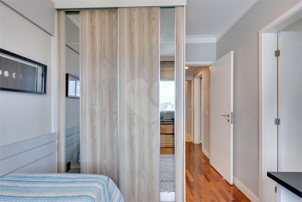 Apartamento à venda com 3 suítes em Santo Amaro, São Paulo, SP