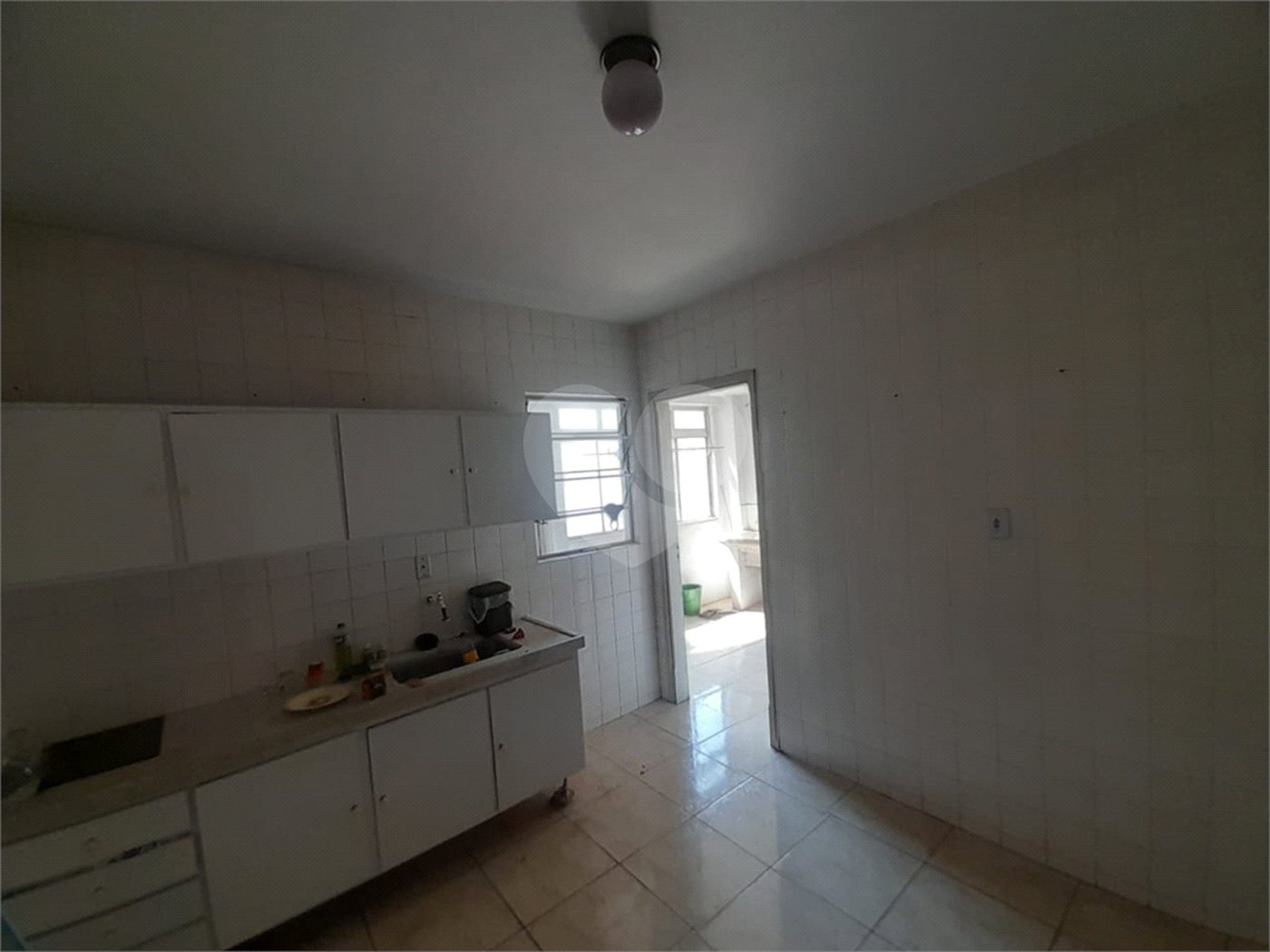 Apartamento à venda com 3 quartos, sendo 1 suíte, no Centro, Serra Negra, SP