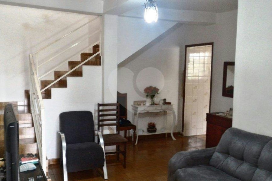 Sobrado à venda com 6 quartos em Santa Teresinha, São Paulo, SP