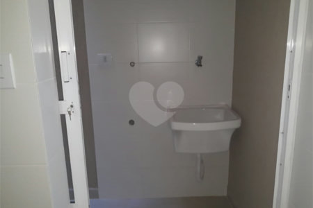 Casa à venda com 2 suítes no condomínio martinha, São Paulo - SP