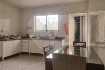 Sobrado à venda com 3 quartos em Vila Medeiros, São Paulo, SP