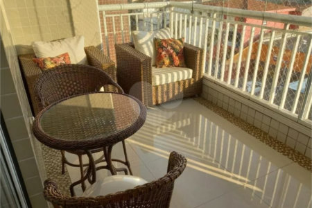 Apartamento à venda com 3 quartos, sendo 1 suíte, em Vila Polopoli, São Paulo, SP