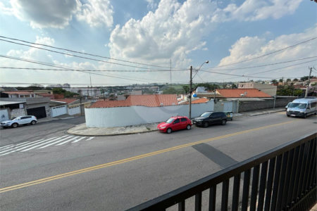 Casa à venda com 3 quartos, sendo 1 suíte, no Centro, Salto, SP