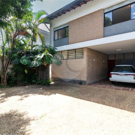 Casa à venda com 4 quartos, sendo 1 suíte, em Jardim Novo Mundo, São Paulo, SP