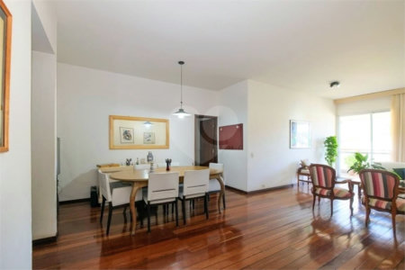 Apartamento à venda com 4 quartos, sendo 1 suíte, em Grajaú, Rio de Janeiro, RJ