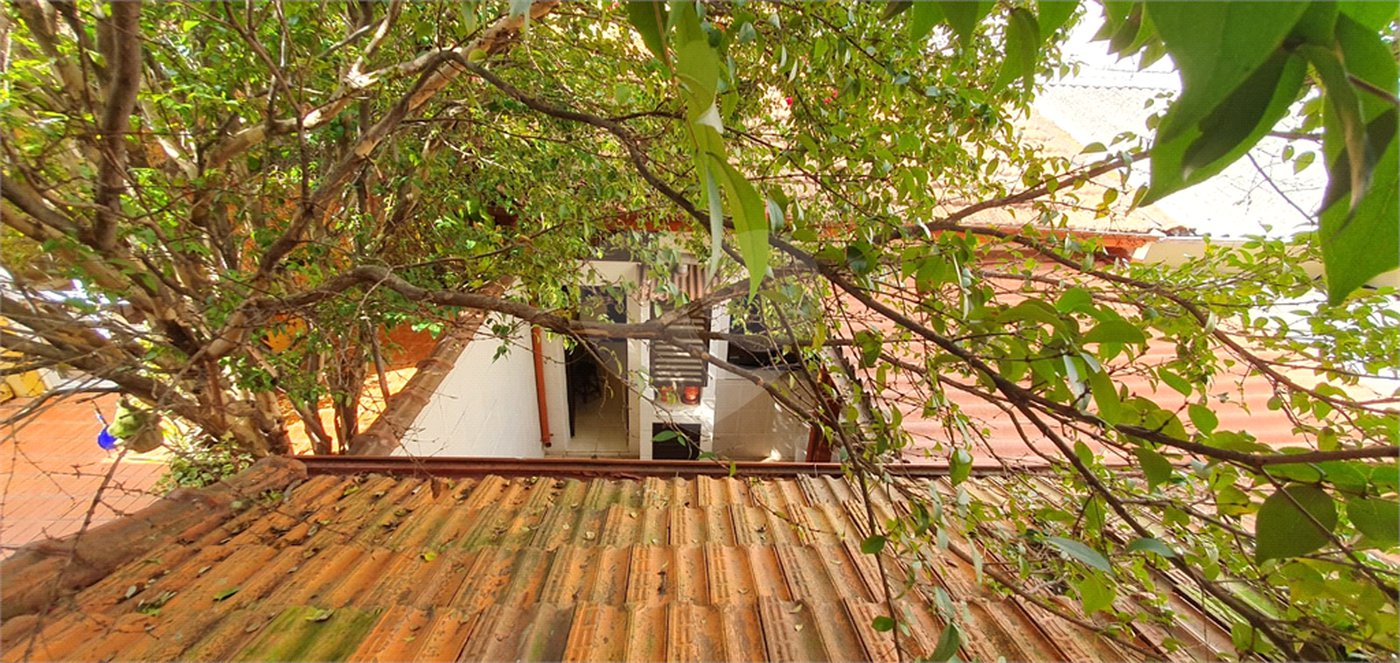 Sobrado à venda com 4 quartos, sendo 2 suítes, em Moema, São Paulo, SP