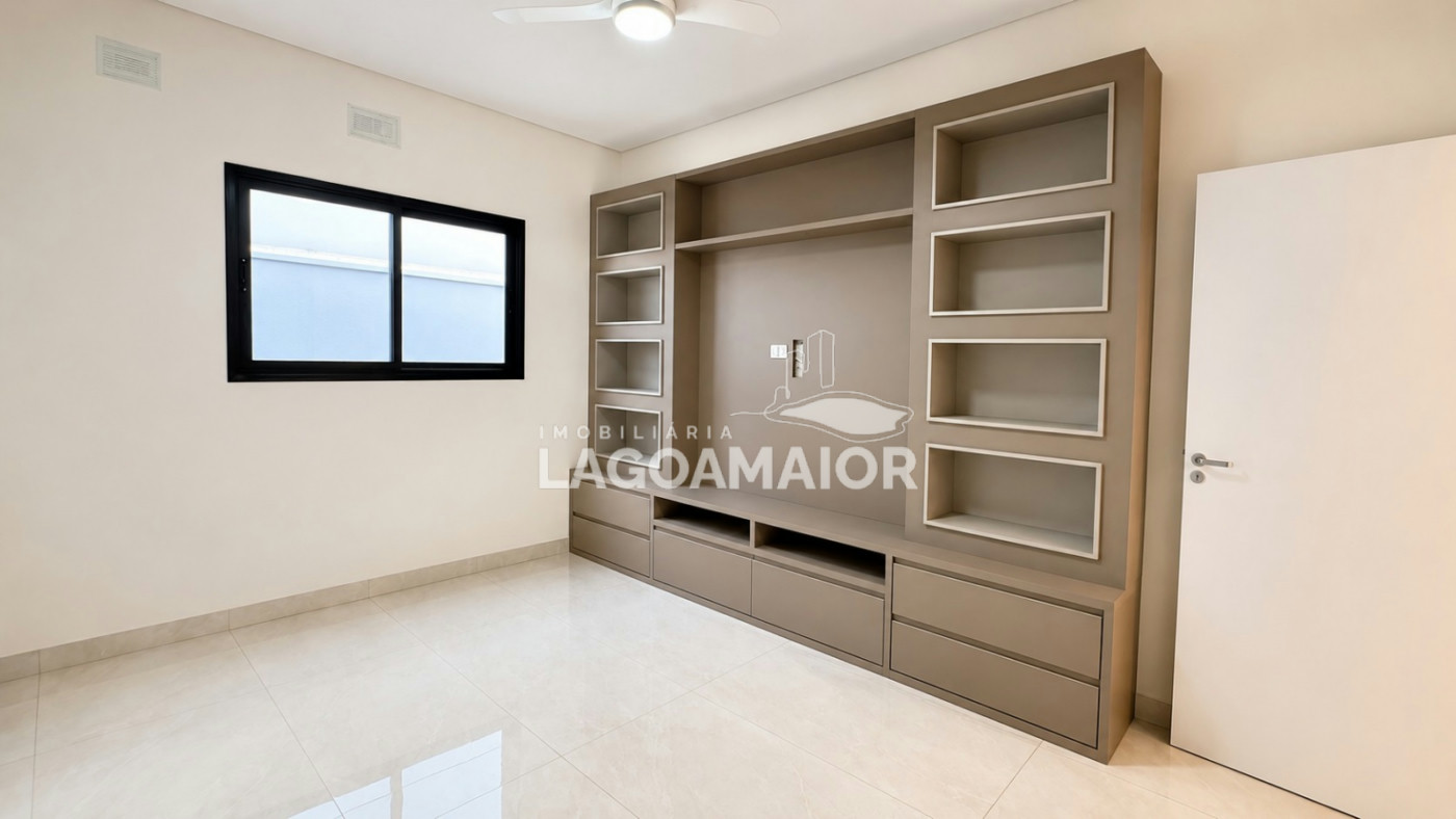 Casa à venda com 3 quartos, sendo 3 suítes, no condomínio Residencial Costa Leste, Três Lagoas - MS