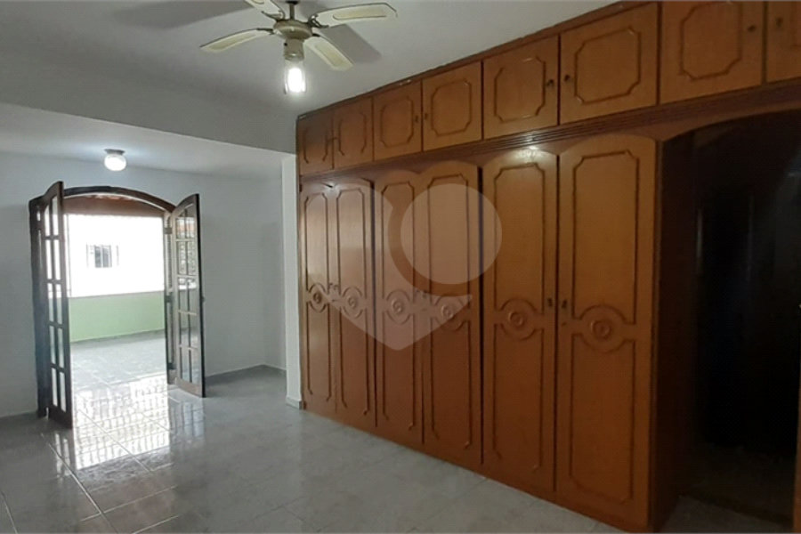 Sobrado à venda com 4 quartos, sendo 2 suítes,  em Vila Maria, São Paulo, SP