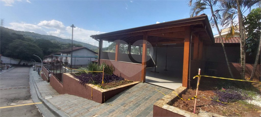 Casa à venda com 2 quartos no condomínio Parque das Araucárias, São Paulo - SP