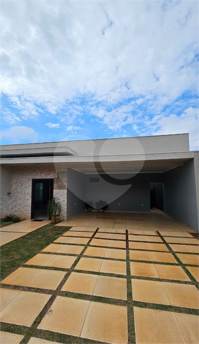 Casa à venda com 2 suítes no Centro, Ponta Porã, MS