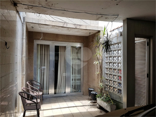Sobrado à venda com 3 quartos, sendo 2 suítes,  em Brooklin, São Paulo, SP