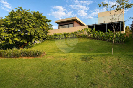 Casa à venda com 4 quartos, sendo 3 suítes,  no condomínio Terras de Santa Teresa, Itupeva - SP