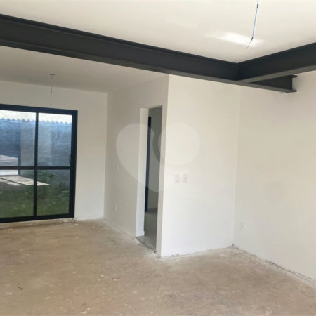 Casa à venda com 2 suítes no condomínio Vila Ilha de Creta, Valinhos - SP