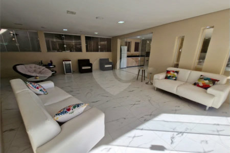 Casa à venda com 4 suítes no condomínio Villa Viana II, Cotia - SP