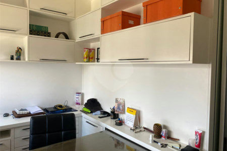 Apartamento à venda com 4 suítes em Vila Suzana, São Paulo, SP